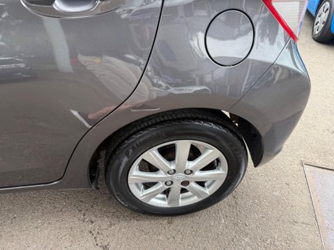 Toyota Yaris 1.33 Dual VVT-i TR Euro 5 5dr 23