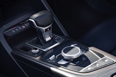 Audi R8 5.2 R8 Spyder Quattro V10 Semi-Auto 4WD 2dr 14