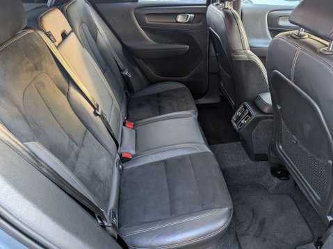 Volvo XC40 2.0 D4 R-Design Auto AWD Euro 6 (s/s) 5dr 18