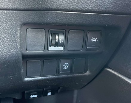 Nissan Qashqai 1.3 Qashqai N-Connecta DiG-T 5dr 53