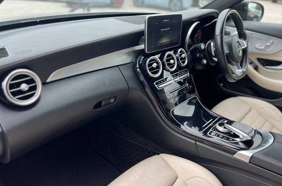 Mercedes-Benz C Class AMG C 43 4MATIC PREMIUM PLUS AUTO PAN ROOF 28