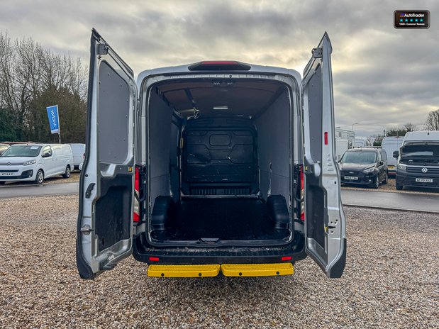 Ford Transit LWB L3H2 Med Roof Limited 350 Camera Cruise SELECT 8