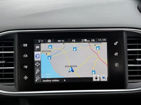 Peugeot 308 E-THP ALLURE 26