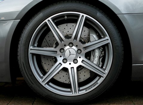 Mercedes-Benz SLS AMG 12