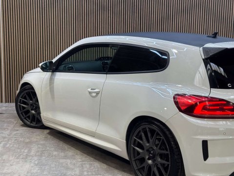 Volkswagen Scirocco 2.0 Scirocco R-Line BlueMotion Technology TDI Semi-Auto 3dr 28