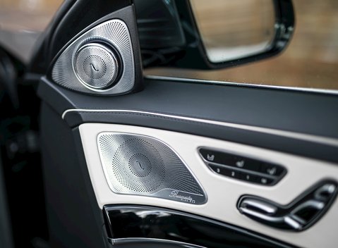 Mercedes-Benz M Class S600 24