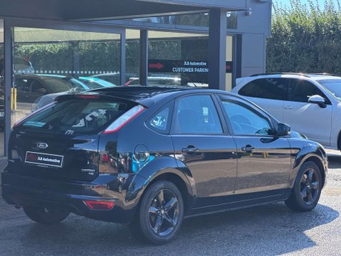 Ford Focus 1.6 Focus Zetec 100 5dr 7