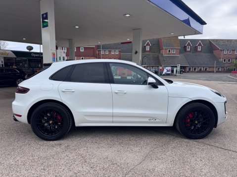 Porsche Macan GTS PDK 4