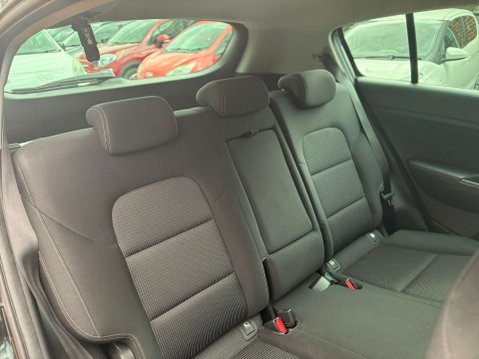 Kia Sportage 1.6 Sportage 2 CRDi ISG Semi-Auto 5dr 12