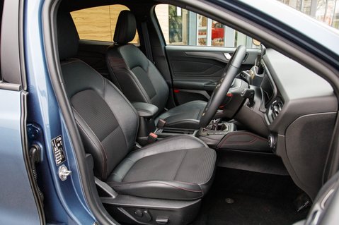 Ford Focus Focus 1.0 EcoBoost 125 ST-Line X 28