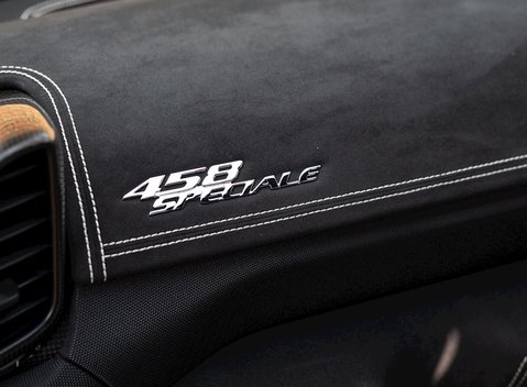 Ferrari 458 Speciale 19