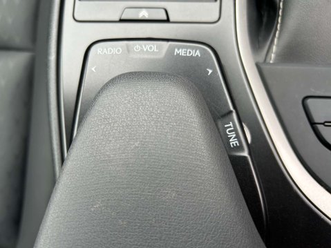 Lexus Ux 2.0 250h SUV 5dr Petrol Hybrid E-CVT Euro 6 (s/s) (184 ps) 29