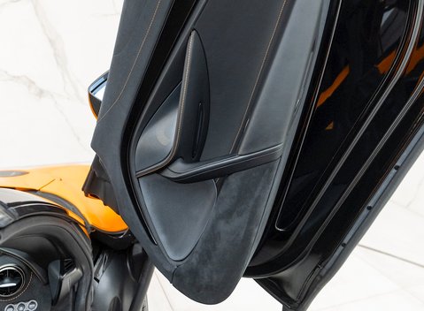 McLaren 720S Spider Performance 27