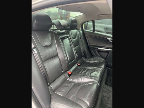Volvo S60 2.4 S60 SE Luxury Nav D5 Auto 4dr 15