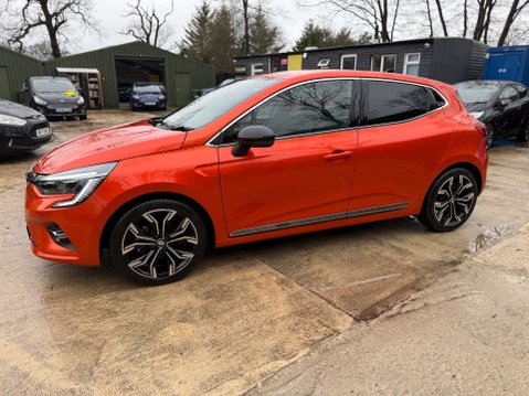 Renault Clio 1.6 Clio Techno E-Tech HEV Auto 5dr 17