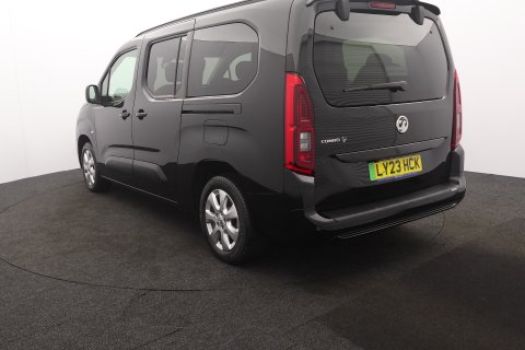 Vauxhall Combo Life 5dr 100kW Design 50kWh XL 7 Seat Electric Auto 11kW Charger 31