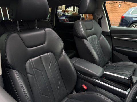 Audi E-Tron 55 Launch Edition Auto quattro 5dr 95kWh 13
