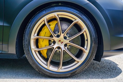 Porsche Cayenne TURBO GT 6