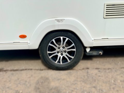 Swift Challenger 570 6