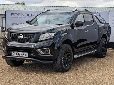 Nissan Navara DCI TEKNA 4X4 SHR DCB 3