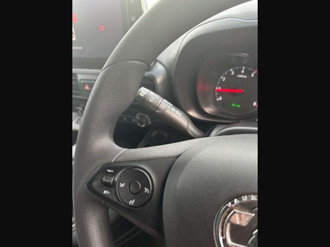 Vauxhall Combo 1.5 Turbo D 2300 Sportive Panel Van 4dr Diesel Manual L1 H1 Euro 6 (100 ps) 21