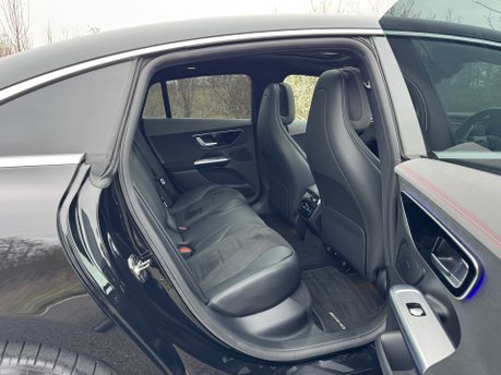 Mercedes-Benz EQE EQE 300 AMG Line Premium Auto Electric 89KWH PAN ROOF/MEMORY SEATS/SAT NAV 27