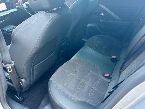 Vauxhall Astra 115kW Ultimate 54kWh 5dr Auto 38