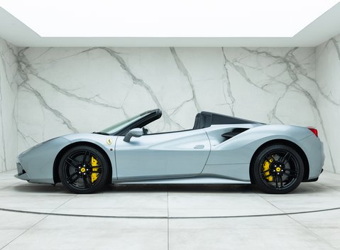 Ferrari 488 Spider 2