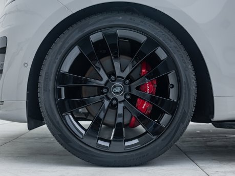 Land Rover Range Rover Sport D300 Dynamic SE