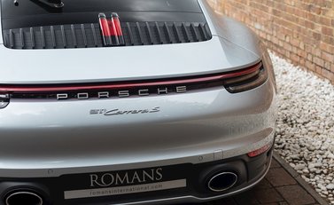Porsche 911 Carrera S (992) 25