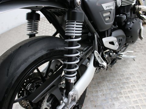 Triumph Speed Twin SPEED TWIN 32