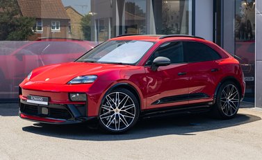 Porsche Macan GTS Electric 2