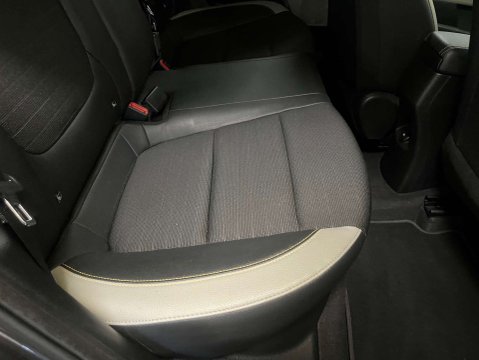 Kia Stonic 1.0 Stonic First Edition 5dr 29