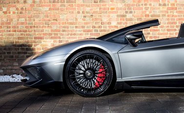 Lamborghini Aventador SV LP 750-4 Roadster 16