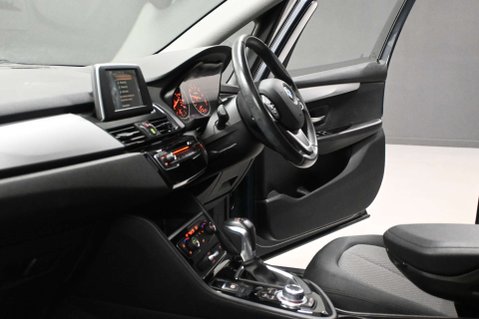 BMW 2 Series 1.5 218i SE Auto 5dr 14