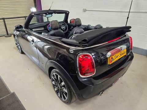 Mini Convertible 1.5 Cooper Exclusive Euro 6 (s/s) 2dr 8