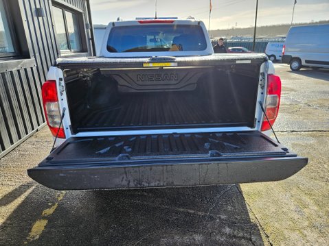Nissan Navara DCI TEKNA SHR DCB 9