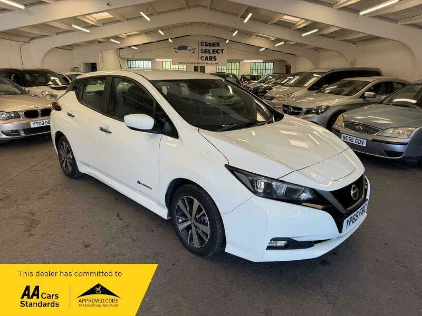 2019 NISSAN LEAF
