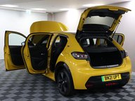 Peugeot e-208 GT PREMIUM 22