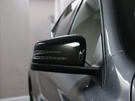 Mercedes-Benz GLA GLA 180 URBAN EDITION 32