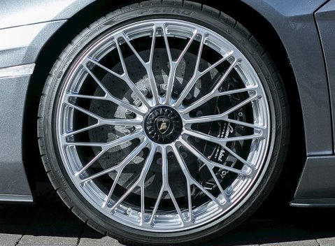 Lamborghini Aventador S LP740-4 Roadster 12