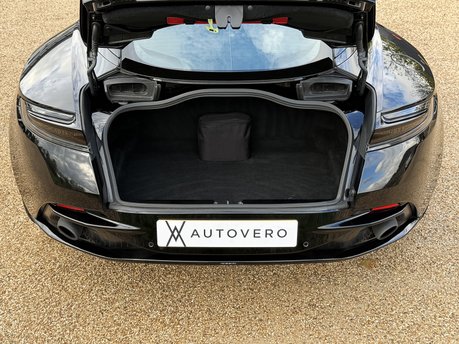Aston Martin DB11 V8 72
