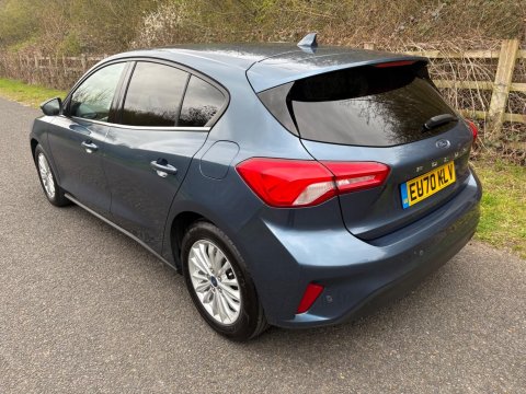 Ford Focus TITANIUM 12