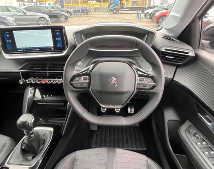 Peugeot 208 1.2 208 Allure Premium+ PureTech SS 5dr 19