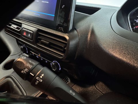 Peugeot Partner 1.5 Partner Professional Premium+ BHDi 22