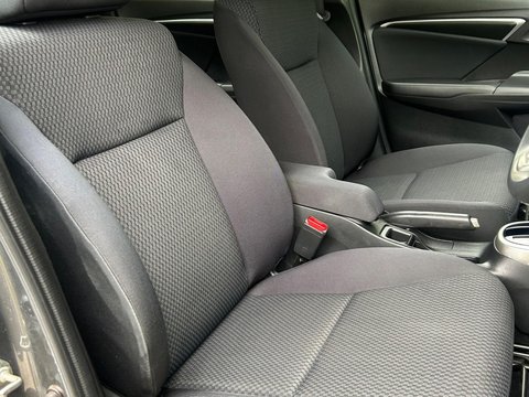 Honda Jazz 1.3 i-VTEC SE Navi CVT Euro 6 (s/s) 5dr 36