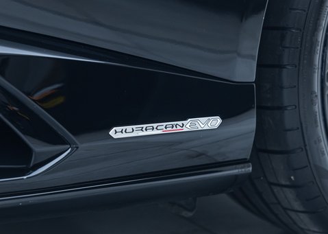 Lamborghini Huracan LP640-4 EVO 