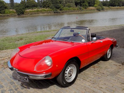 Alfa Romeo Spider 2000 Spider Veloce - LHD 66