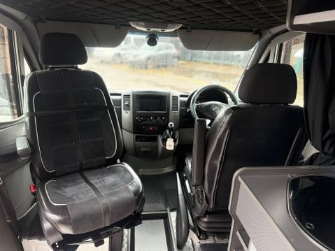 Mercedes-Benz Sprinter AB RACE CRUISER RACE VAN RACE TRUCK 9