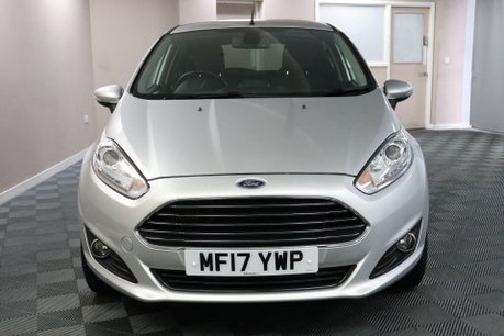 Ford Fiesta TITANIUM 2